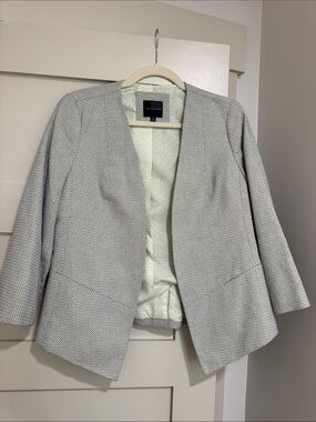 The Limited Light Gray Textured Collarless Blazer